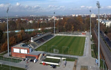 Estadio Stadion am Brentanobad